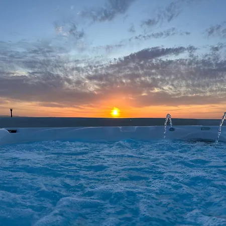 Celestial Sunset شقة Galanado